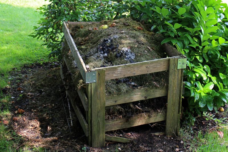 How to Make an Inexpensive DIY Compost Tumbler - Garden and Happy